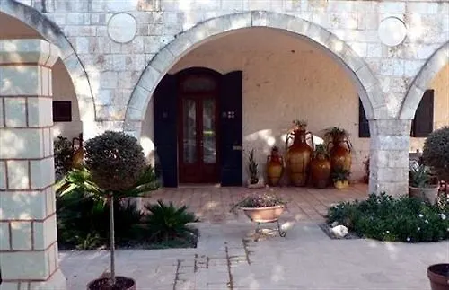 בית חווה Masseria Asciano אוסטוני